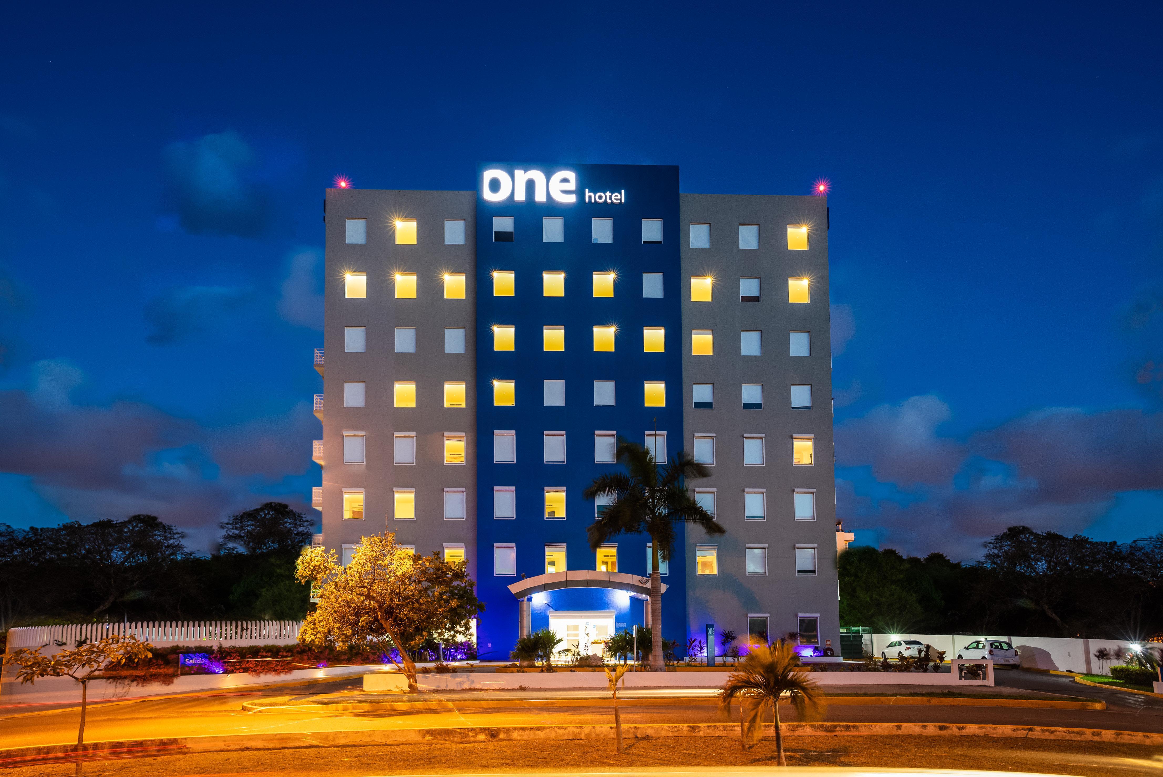 One Cancun Centro Exterior photo